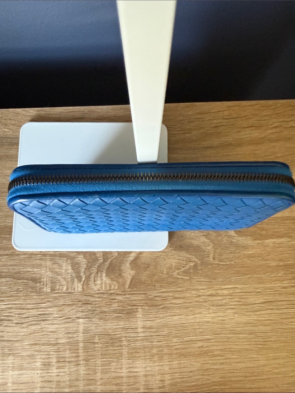 Bottega Veneta Woven Zip Wallet w/ COA see call outs and reduced price used - Picture 10 of 12